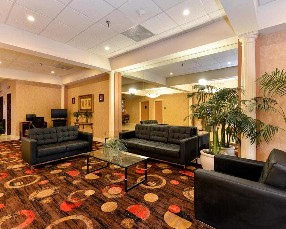 Quality Inn And Suites Conference Center Ричмонд Экстерьер фото