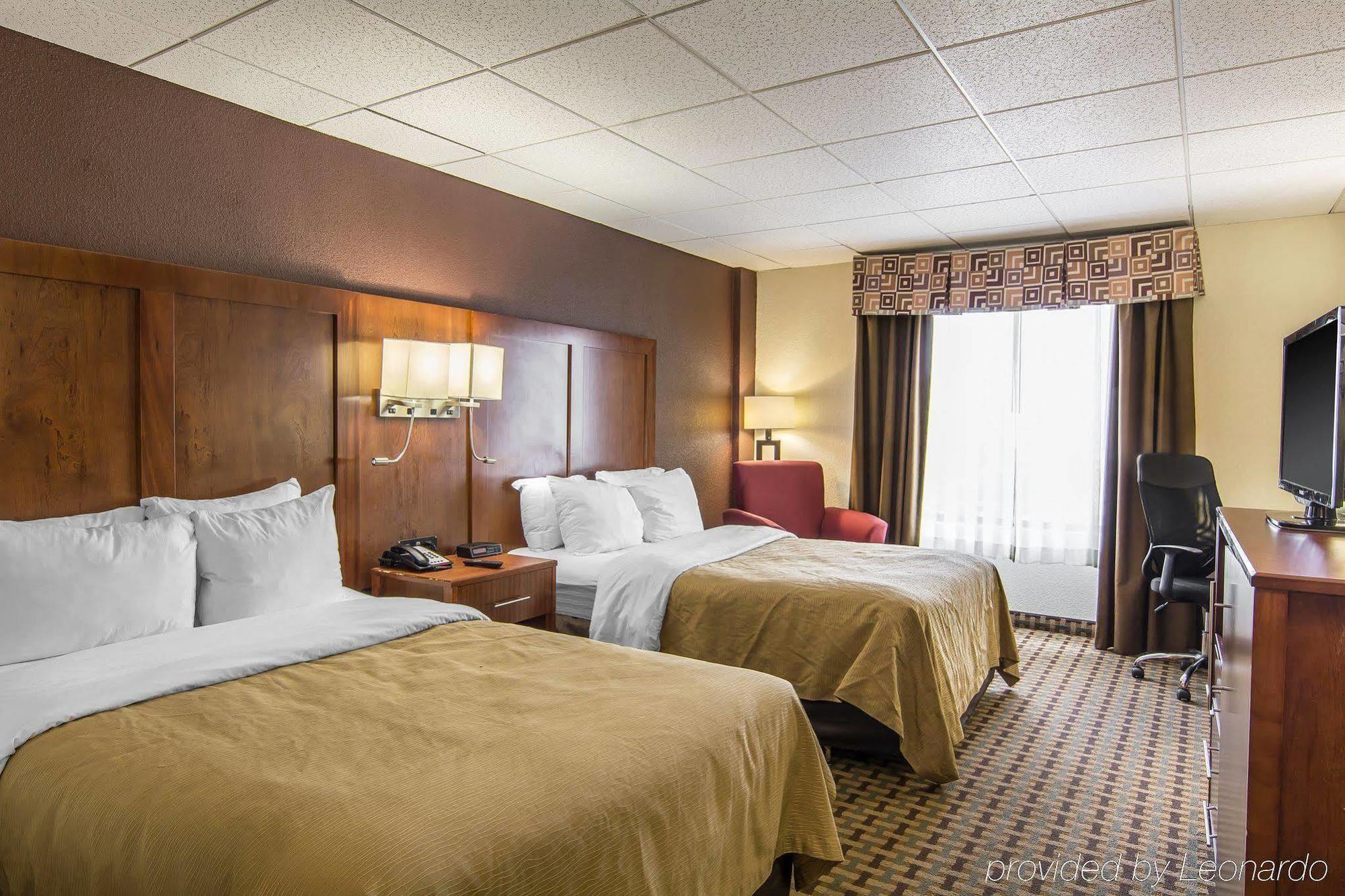 Quality Inn And Suites Conference Center Ричмонд Экстерьер фото